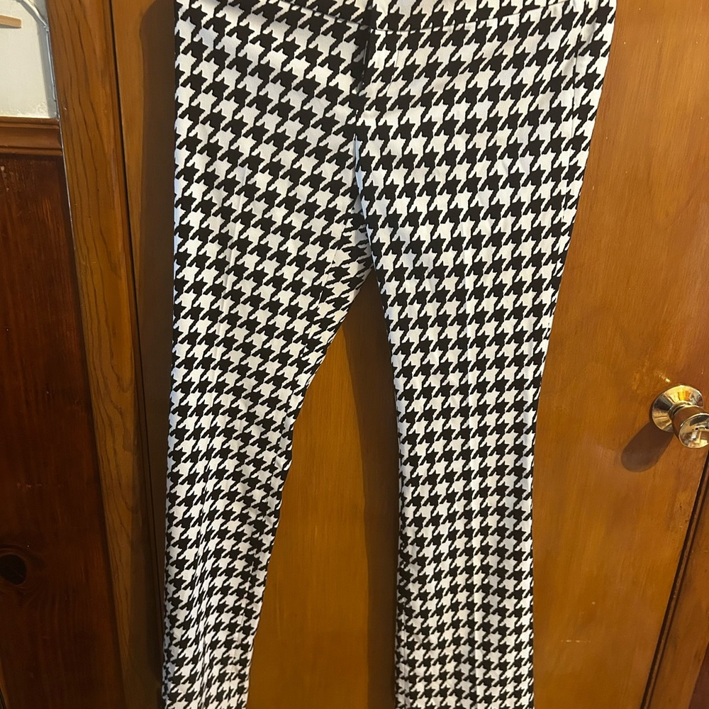 Alice + Olivia Monochrome Houndstooth pants